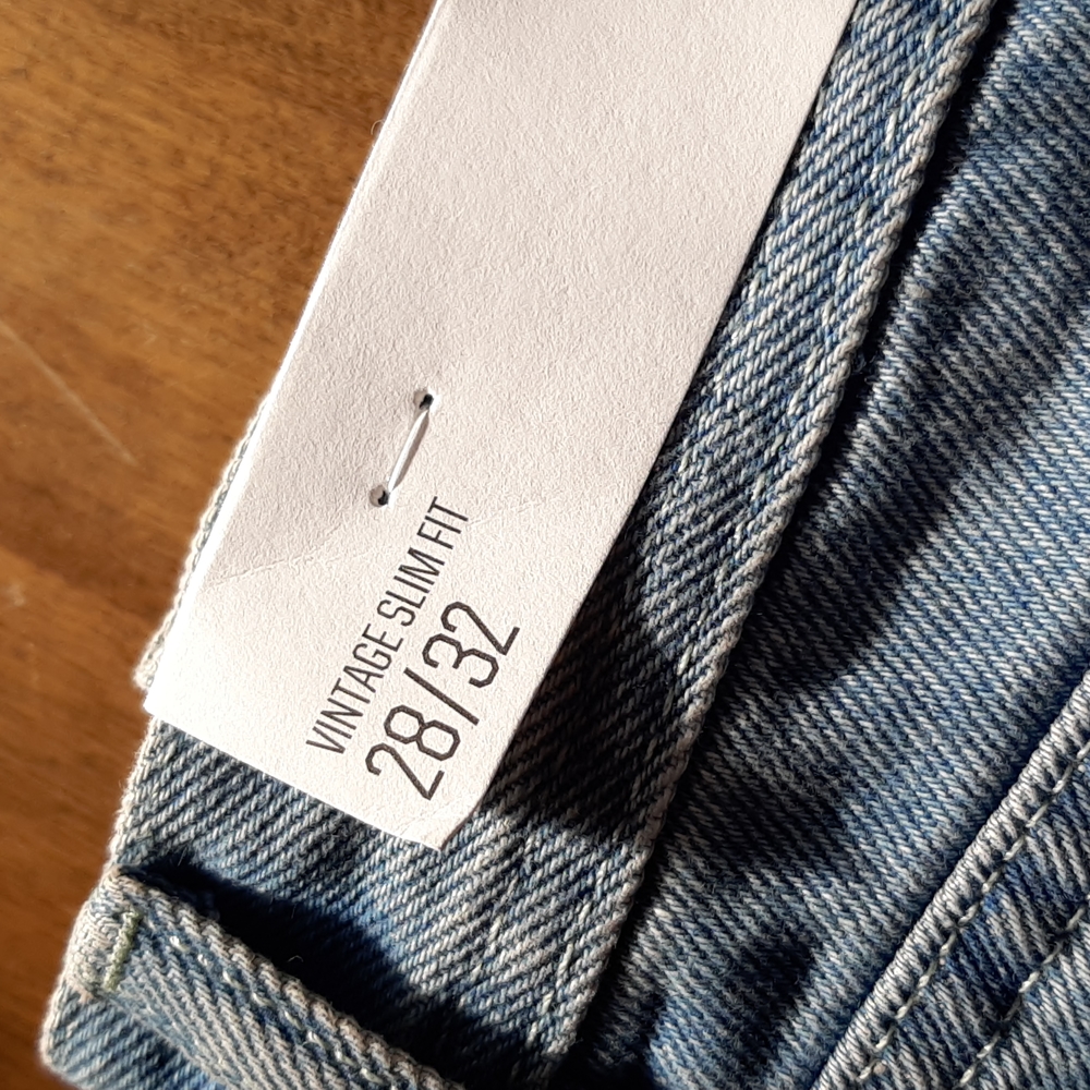 Jeans - Picture 3 of 5